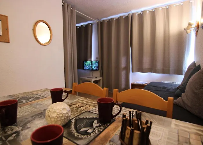 Lauzieres - Joli 2 Pieces Pour 4 Personnes Quartier Soleil Mae-7613 *